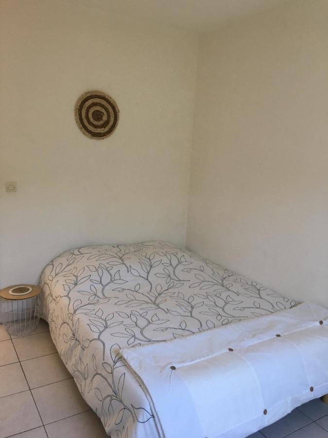 De La Clape A La Mer Mon Petit Pavillon Labellise - F2- Piscine Commune - Wifi Gratuit- Parking Prive - Arrivee Autonome - 800 M Plage - Grande Terrasse Abritee Vent - Saint-Pierre-la-Mer  Eksteriør billede